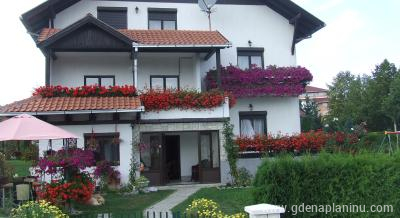 Apartman "Kao kod kuce" Knezevic, Magán szállás a községben Zlatibor, Serbia