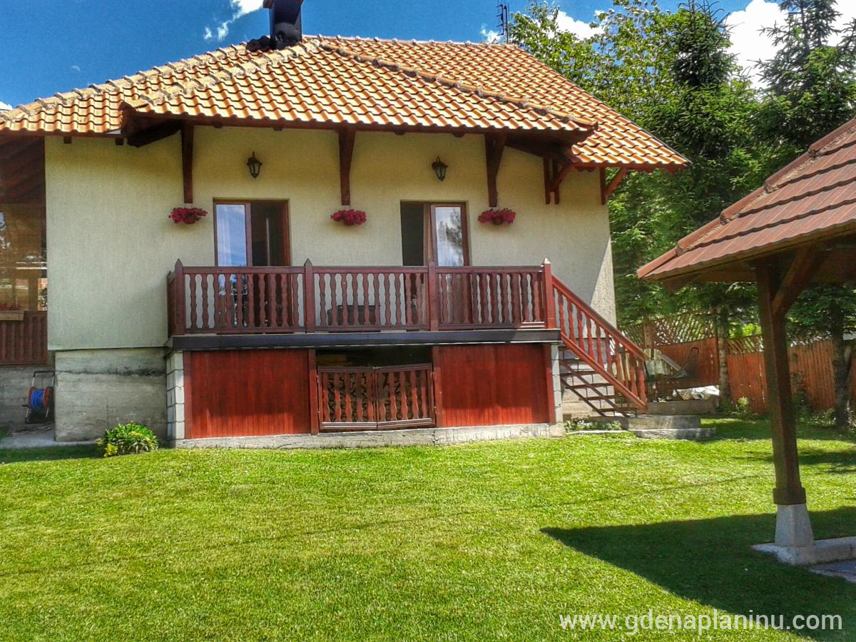 KUĆA  - TRIO - kucatrio@gmail.com, privatni smeštaj u mestu Zlatibor, Srbija - kuca