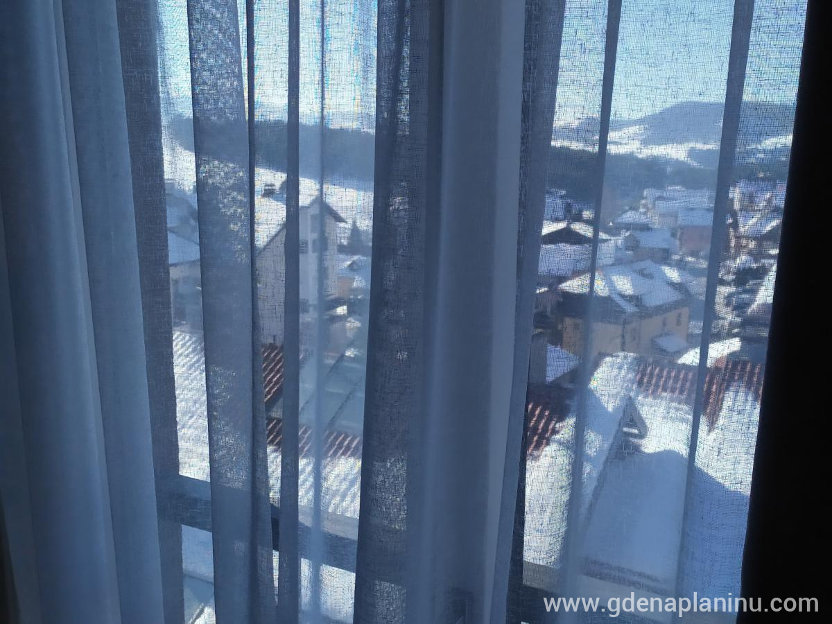 Zlatibor Apartman Centar Lux sa Garazom , alloggi privati a Zlatibor, Serbia - 15.Pogled