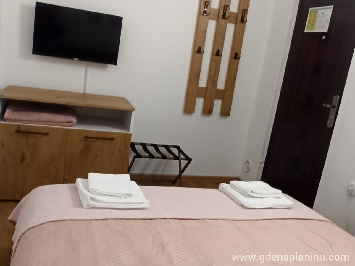 Apartman Nina – Brzeće, Kopaonik, Magán szállás a községben Kopaonik, Serbia - Detalj spavaće sobe
