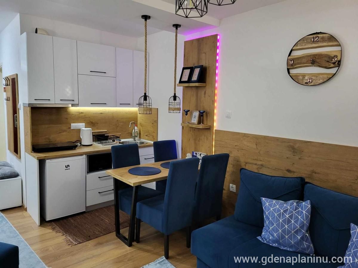Apartman Nina – Brzeće, Kopaonik, Magán szállás a községben Kopaonik, Serbia - Trpezarija