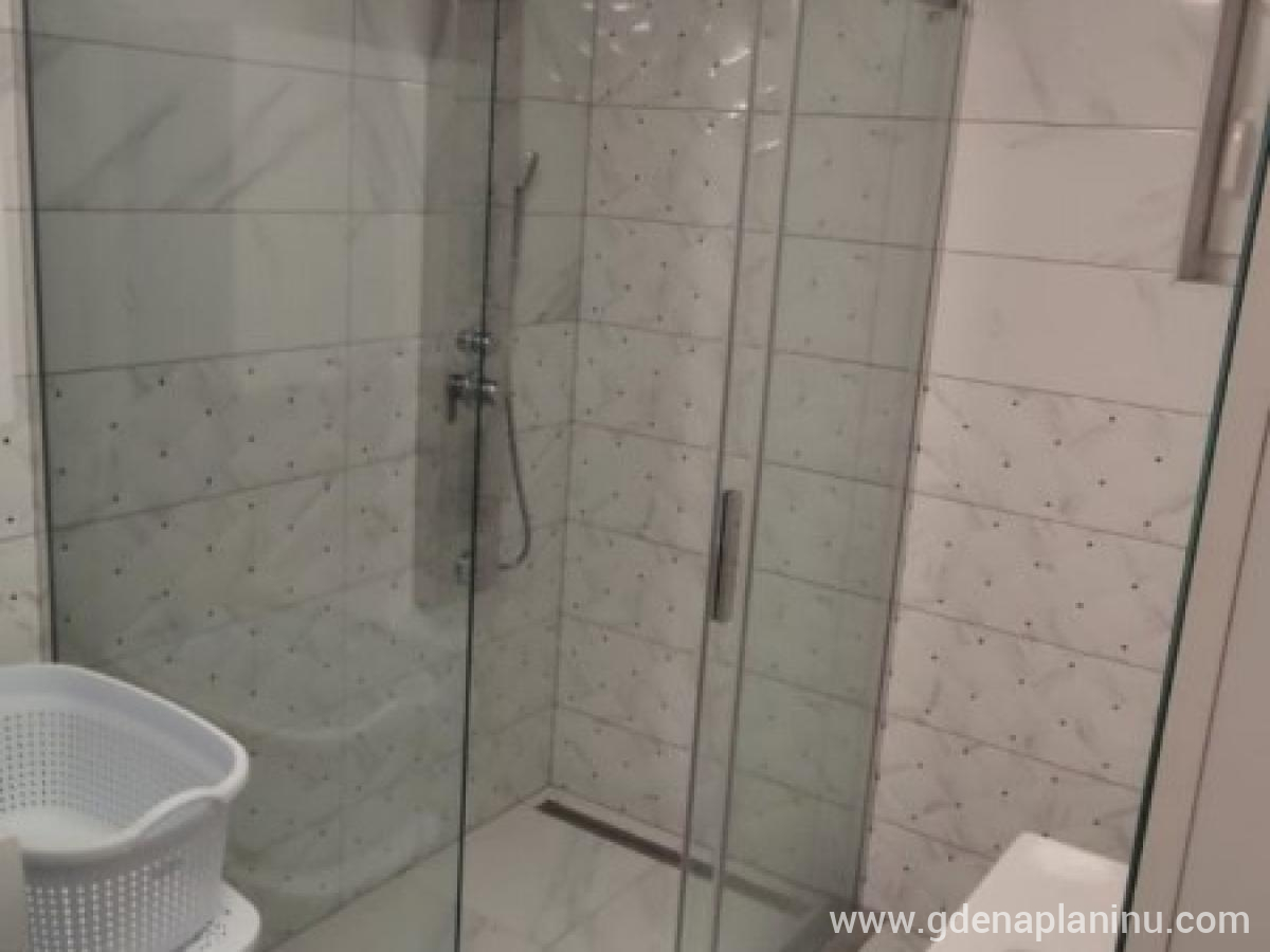 Villa Noa, alloggi privati a Kupres, Bosnia ed Erzegovina - Tuš-kabina