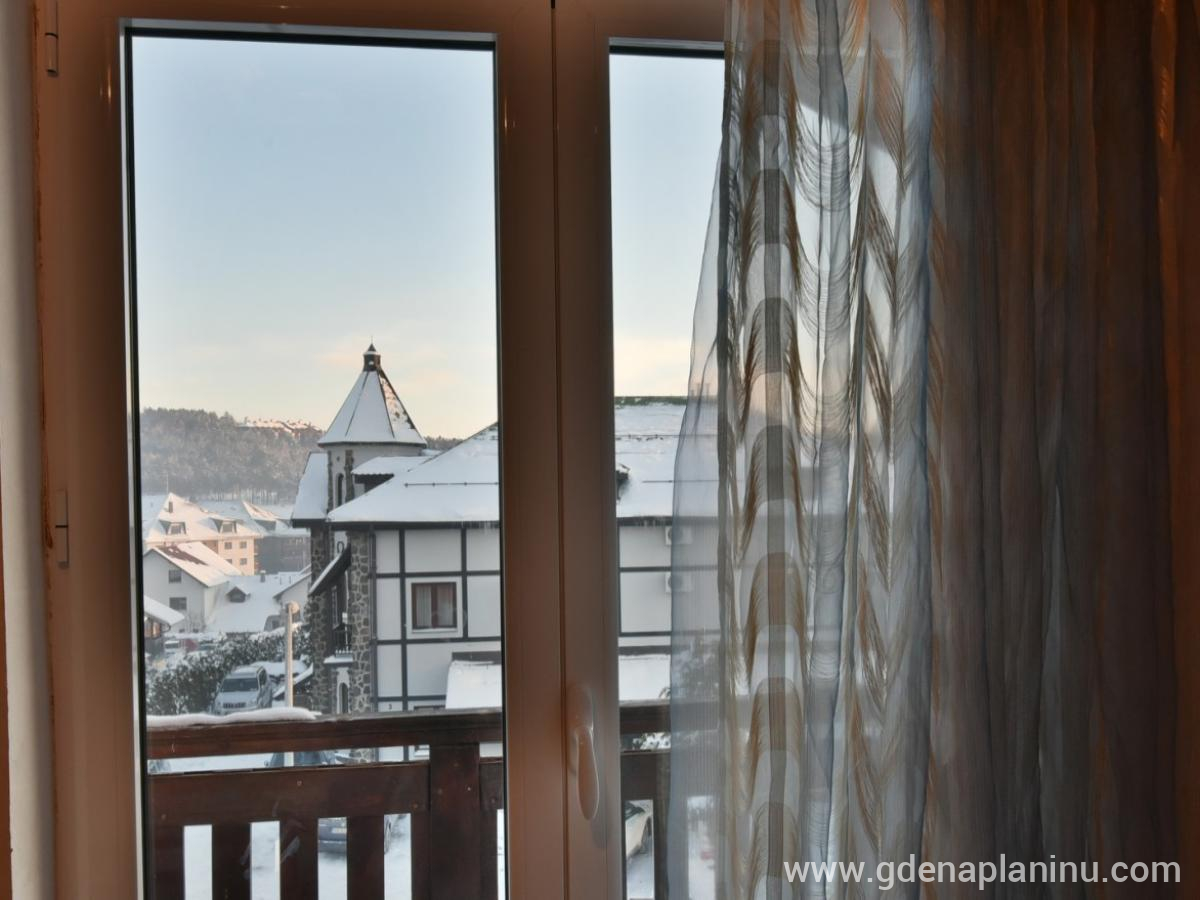 Vila Sofija Zlatibor, Soba 15/ 16 / 17 , частни квартири в града Zlatibor, Serbia - 17