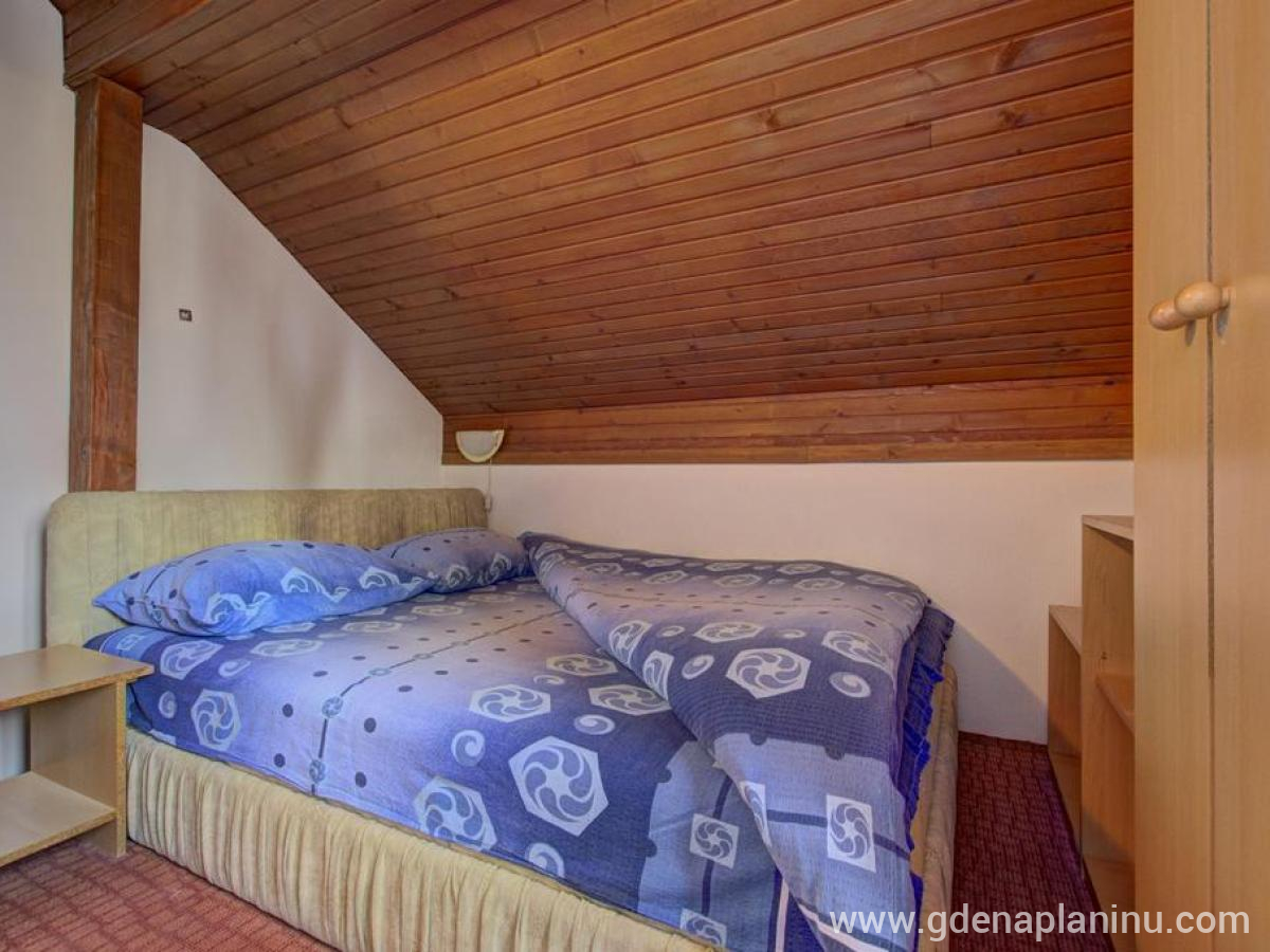 Apartmani Bili, DVOETAŽNI APARTMAN S 4 SPAVAĆE SOBE I TERASOM, частни квартири в града Jahorina, Босна и Херцеговина - AG7-1