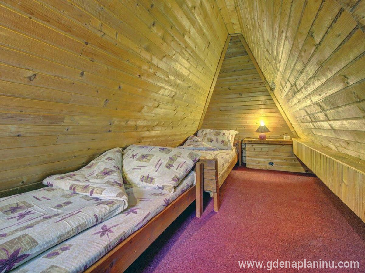 Jahorina Apartmani Dobro, Apartman sa terasom, Magán szállás a községben Jahorina, Bosznia és Hercegovina - 125846654_210574730442280_2593995623390569620_n