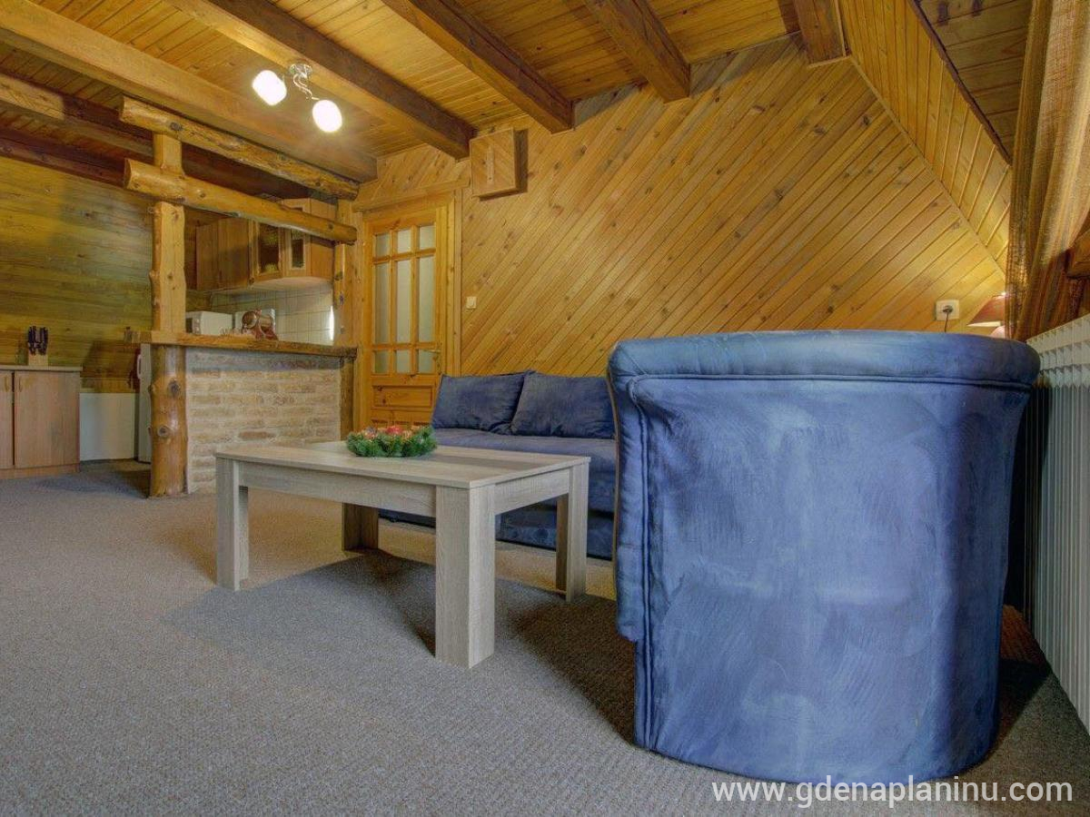 Jahorina Apartmani Dobro, Apartman sa terasom, Magán szállás a községben Jahorina, Bosznia és Hercegovina - 246367149_1098452330892698_5778293403576768005_n