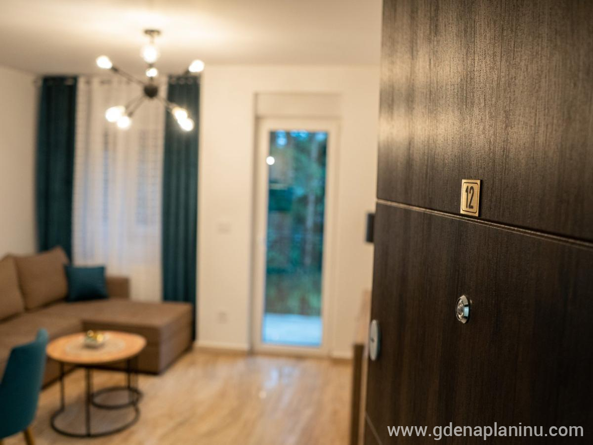 Apartman Zlatni Grozd, Apartman 12, logement privé à Zlatibor, Serbia - viber_image_2023-07-01_21-04-15-962