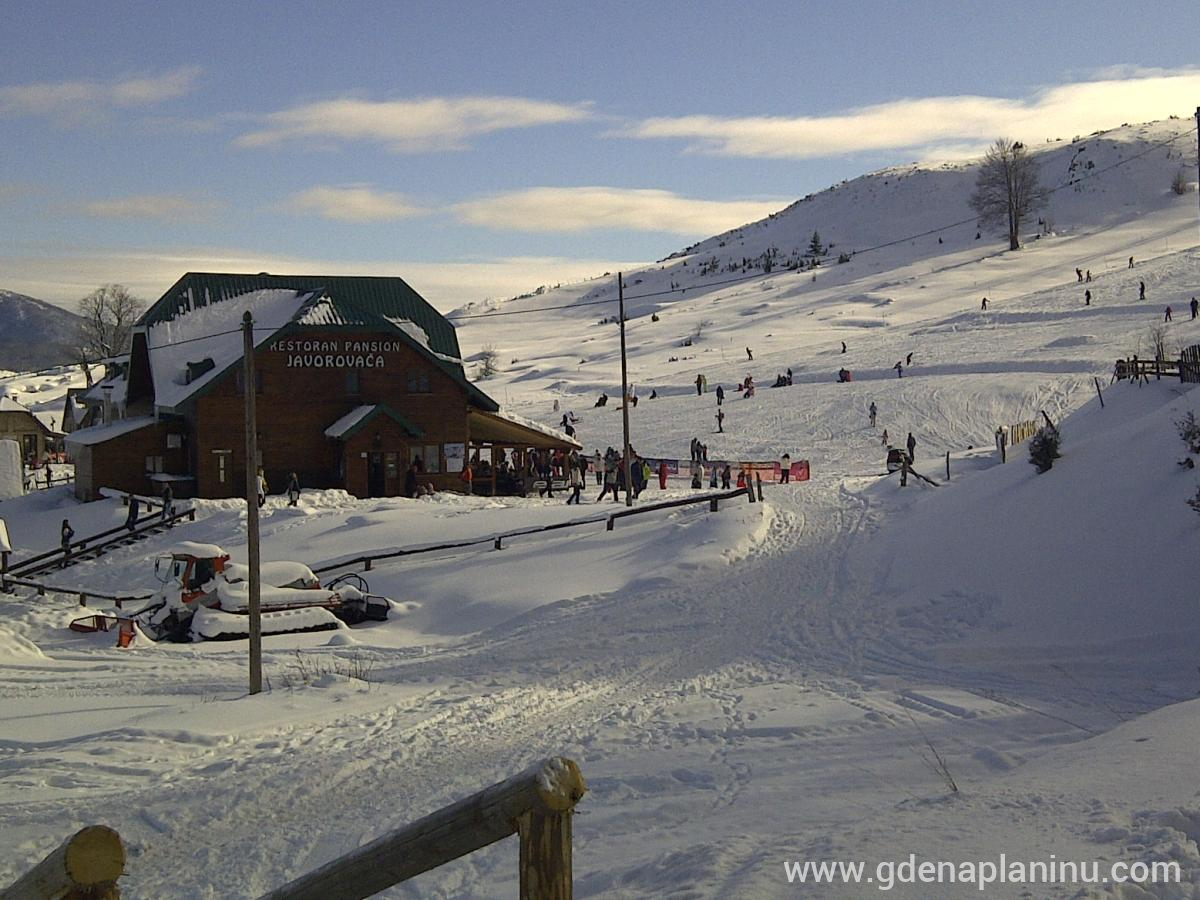 Restoran-Pansion Javorovača, zasebne nastanitve v mestu Žabljak, Črna gora - Ski Centar Javorovača