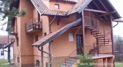 ku?a za odmor na Zlatiboru, private accommodation in city Zlatibor, Serbia