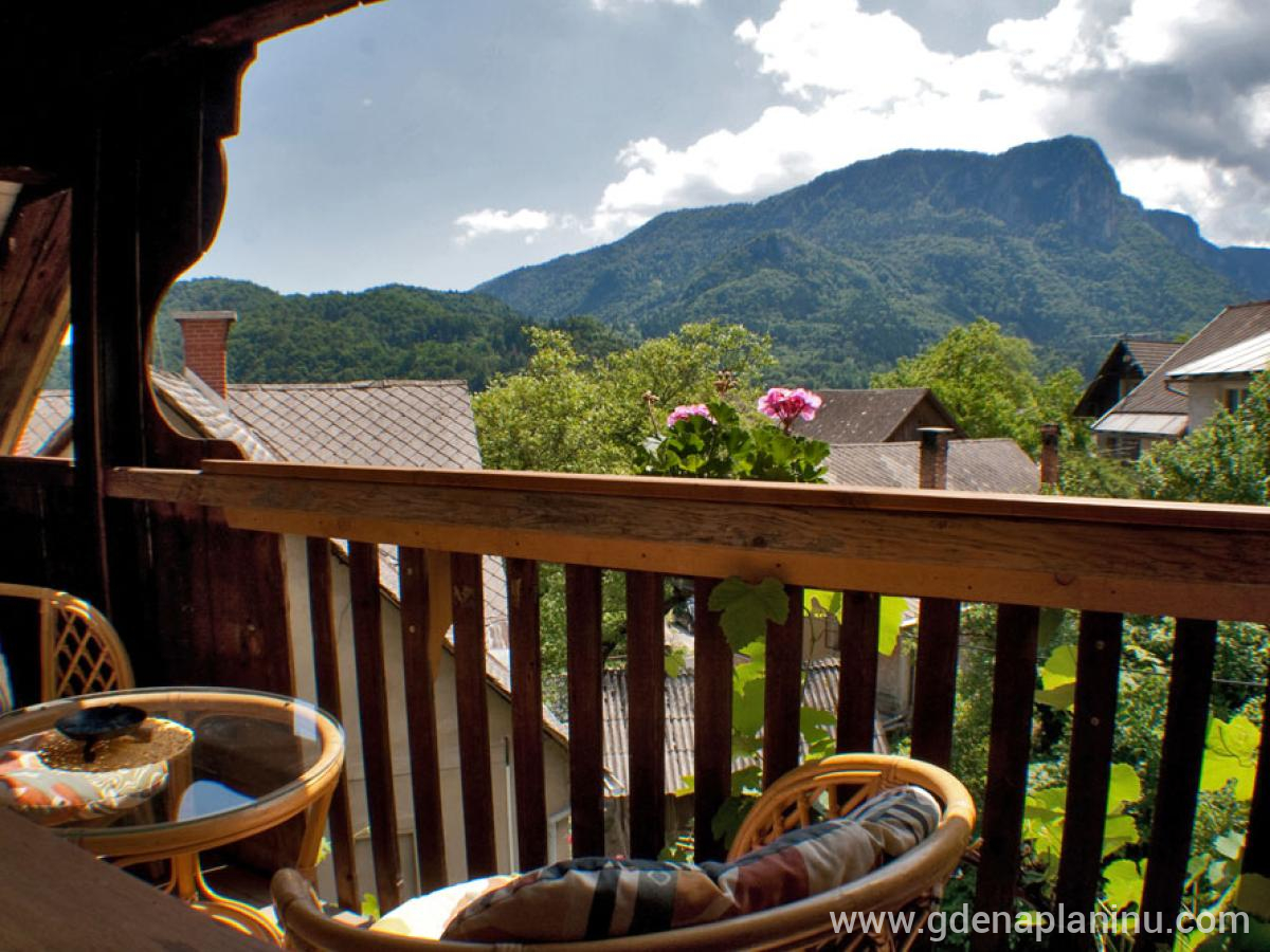 Apartma Torkar - Atraktivna lokacija, частни квартири в града Triglavski Narodni Park, Slovenia - Apartma 2 Balkon