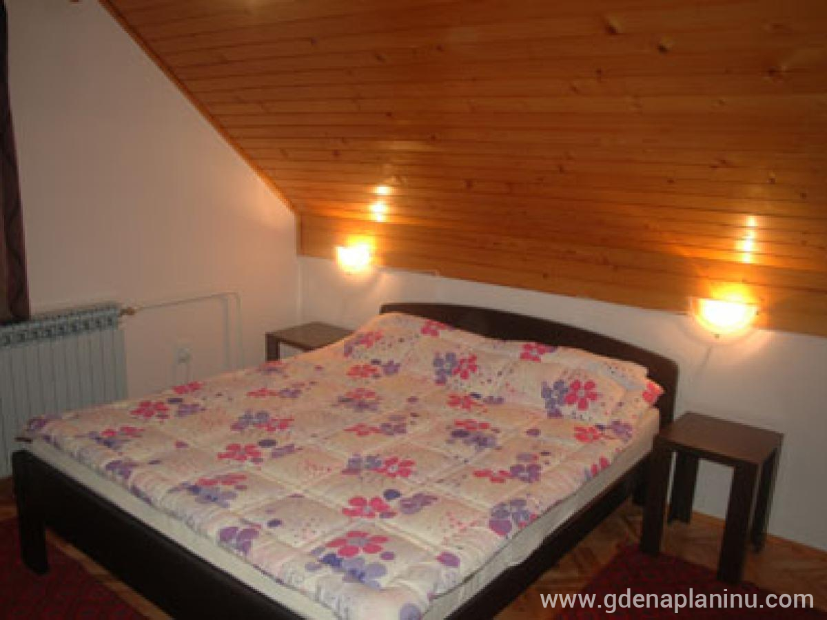 Zlatibor,smeštaj Milena, privatni smeštaj u mestu Zlatibor, Srbija - dvokrevetna soba