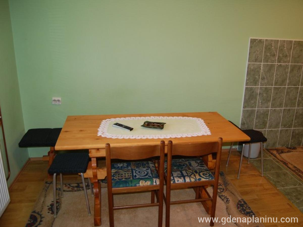 Zlatibor,smeštaj Milena, privatni smeštaj u mestu Zlatibor, Srbija - kuhinja apartman