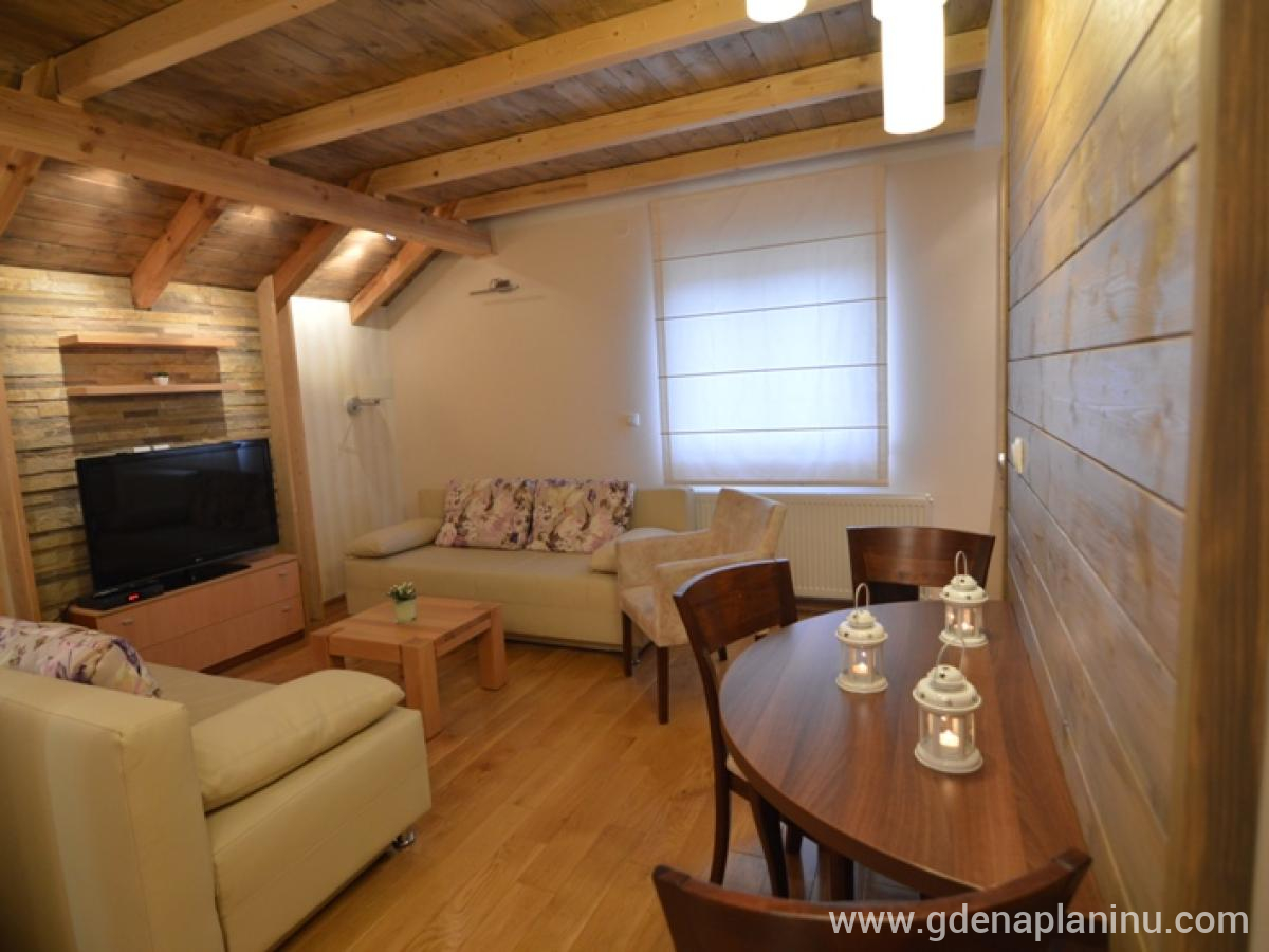 Vila Natural Wood, privat innkvartering i sted Zlatibor, Serbia