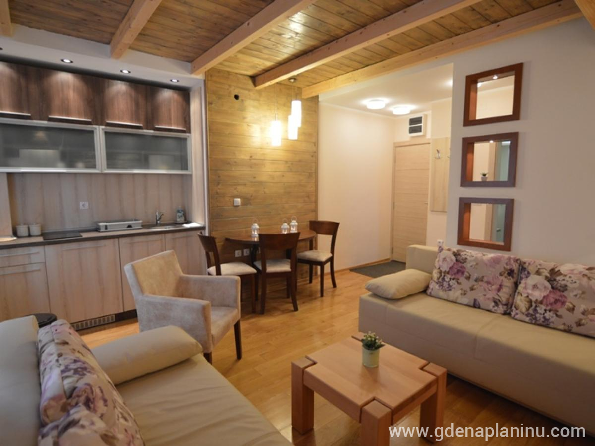Vila Natural Wood, privat innkvartering i sted Zlatibor, Serbia