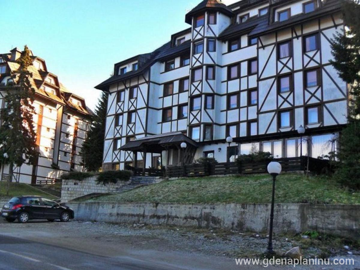 Apartman u vili Ivana, Privatunterkunft im Ort Kopaonik, Serbia