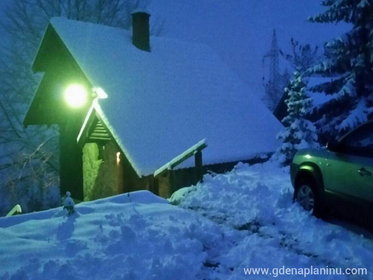 Vila Savic, zasebne nastanitve v mestu Kopaonik, Serbia - Kuca zimska