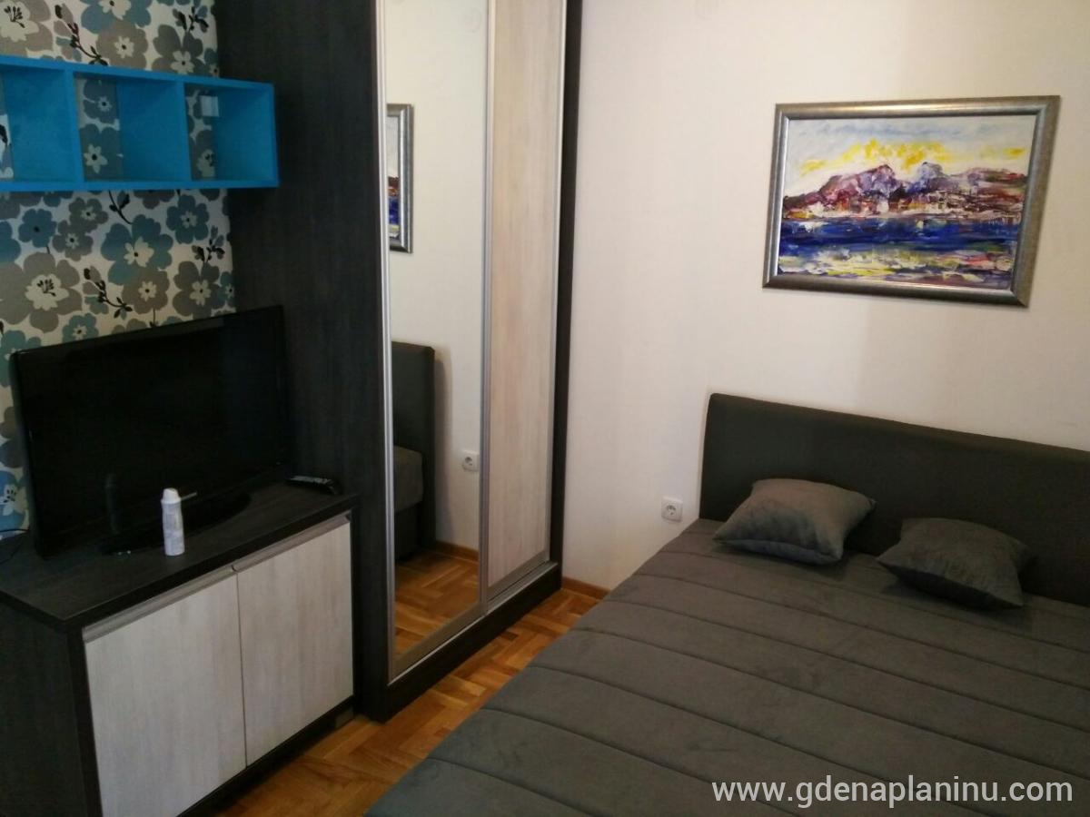 Apartman u Zlatiborskim Konacima, частни квартири в града Zlatibor, Serbia