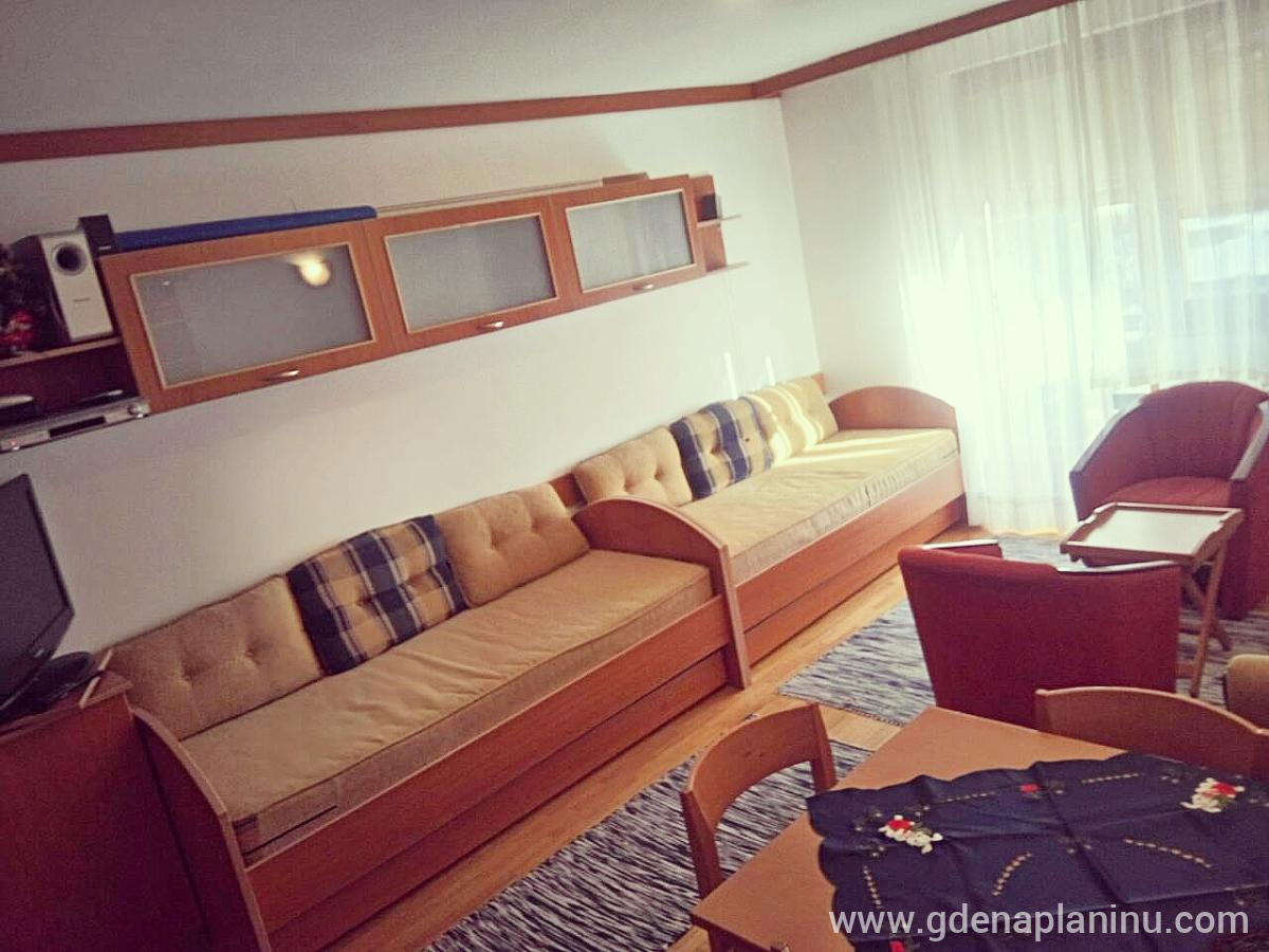 Vila Bianca apartman B, частни квартири в града Kopaonik, Serbia - IMG_20171201_170628_566