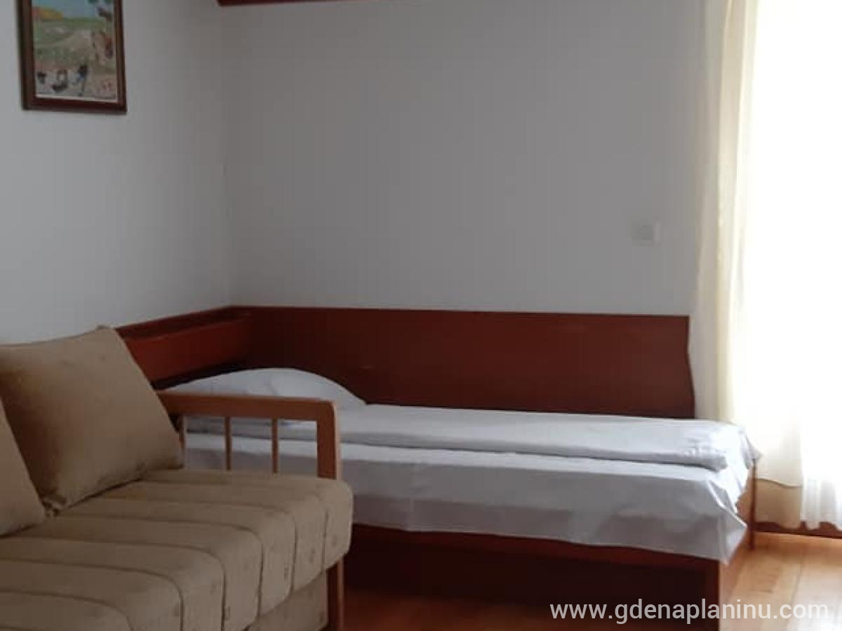 Vila Bianca Apartman N, zasebne nastanitve v mestu Kopaonik, Serbia - 49210651_10215694838696977_2124409563267465216_o