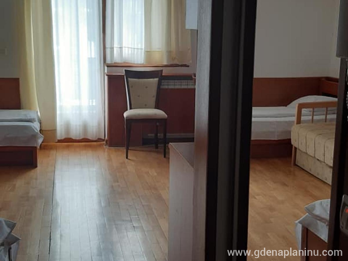 Vila Bianca Apartman N, zasebne nastanitve v mestu Kopaonik, Serbia - 49897644_10215694837096937_8294409347040018432_o