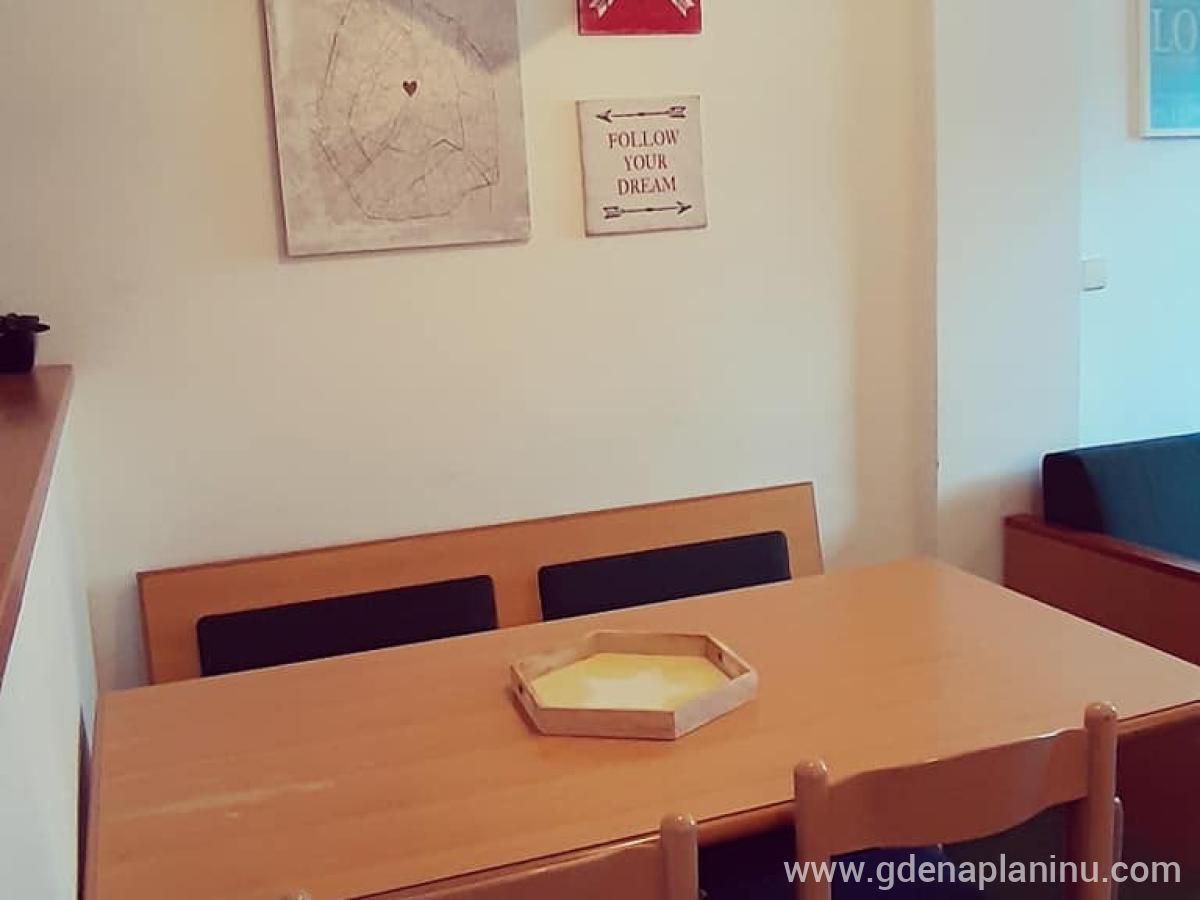 Vila Nikola, частни квартири в града Kopaonik, Serbia - 50651194_10215794472387757_1981767750837600256_n