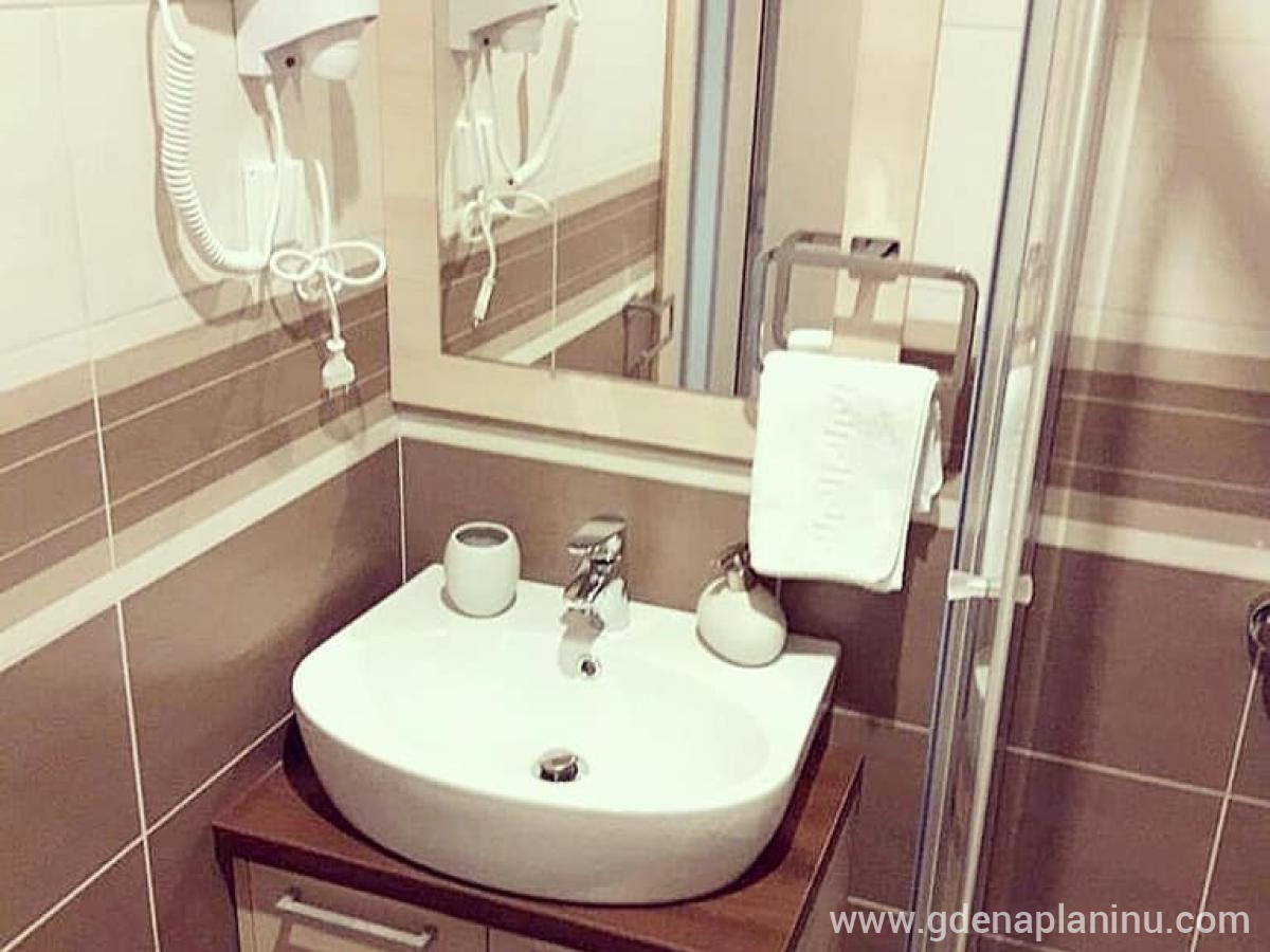 Vila Zvončica - Apartman "Mina", privatni smeštaj u mestu Kopaonik, Srbija - 83003597_10218679457150573_793803552228114432_n