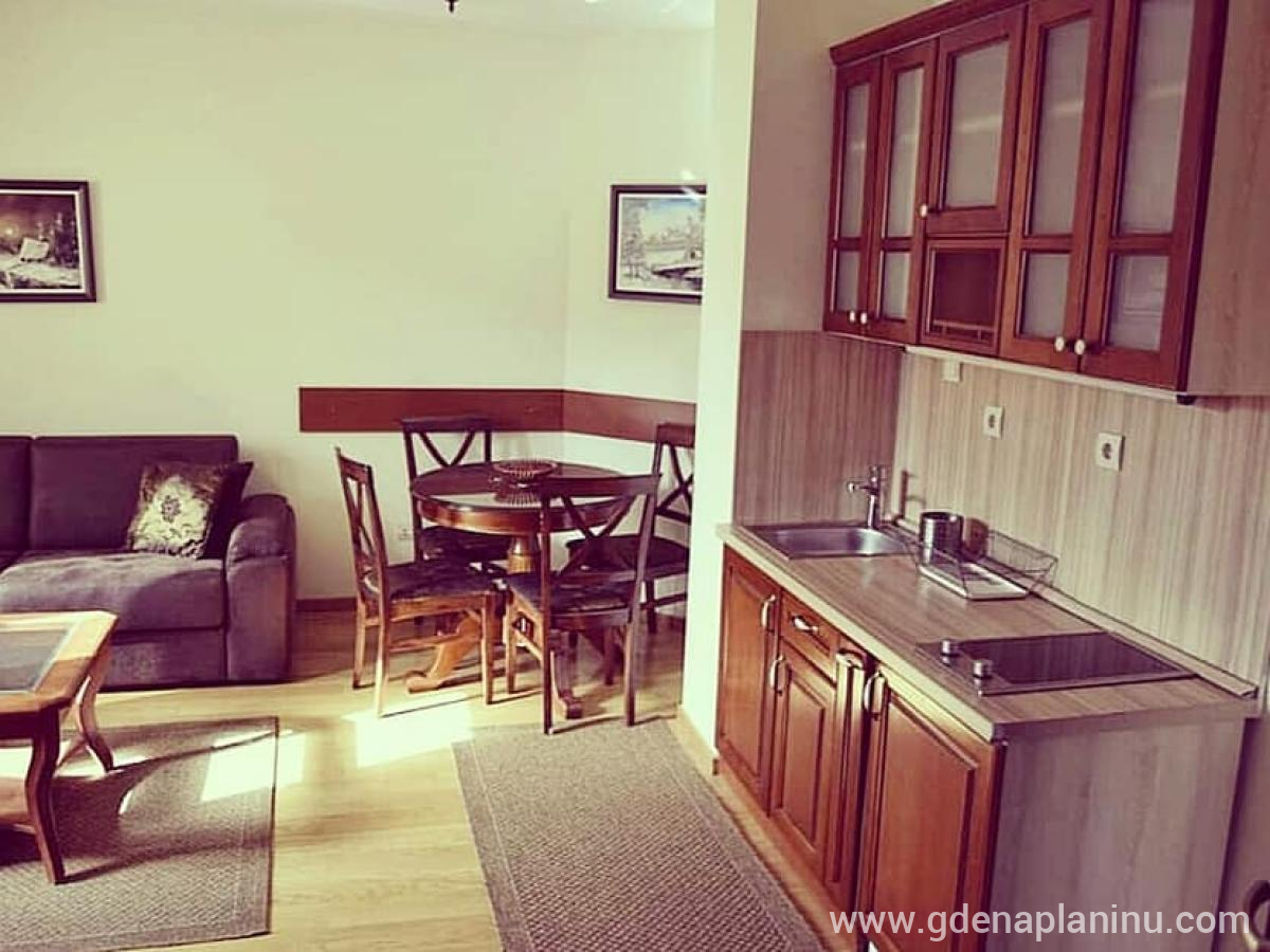 Mećava apartman "Omorika", Magán szállás a községben Kopaonik, Serbia - 83435040_10218680196369053_7010186328507678720_n