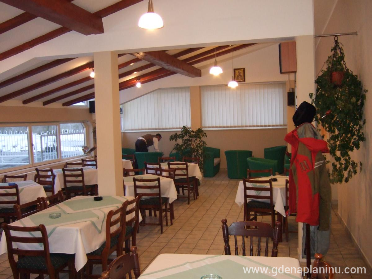 Seosko turističko domaćinstvo Vila Angelina, ενοικιαζόμενα δωμάτια στο μέρος Javor, Serbia - 2009_0219AngelinaZima20090043
