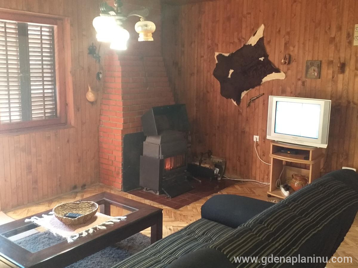 Apartmani Damjan , zasebne nastanitve v mestu Vlasinsko jezero, Serbia - Apartman na spratu