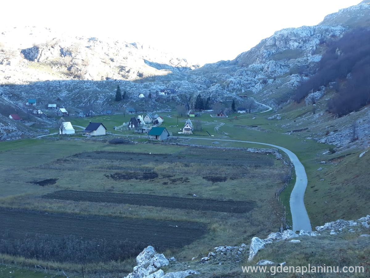 Vikendica Mokra, zasebne nastanitve v mestu Podgorica, Črna gora - 266020777_102771658931406_2831805129519655445_n