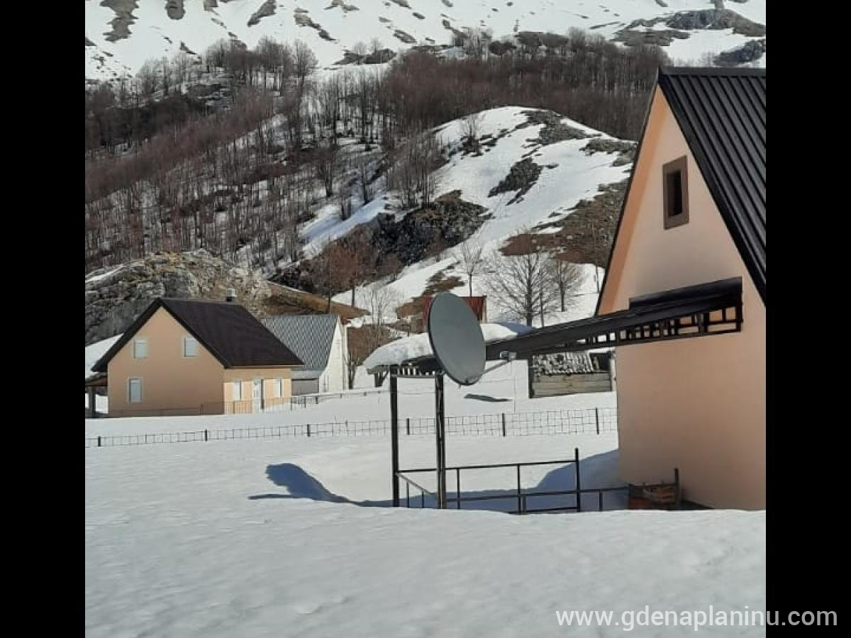 Vikendica Mokra, zasebne nastanitve v mestu Podgorica, Črna gora - 276297858_137371002138138_3753529069199866377_n