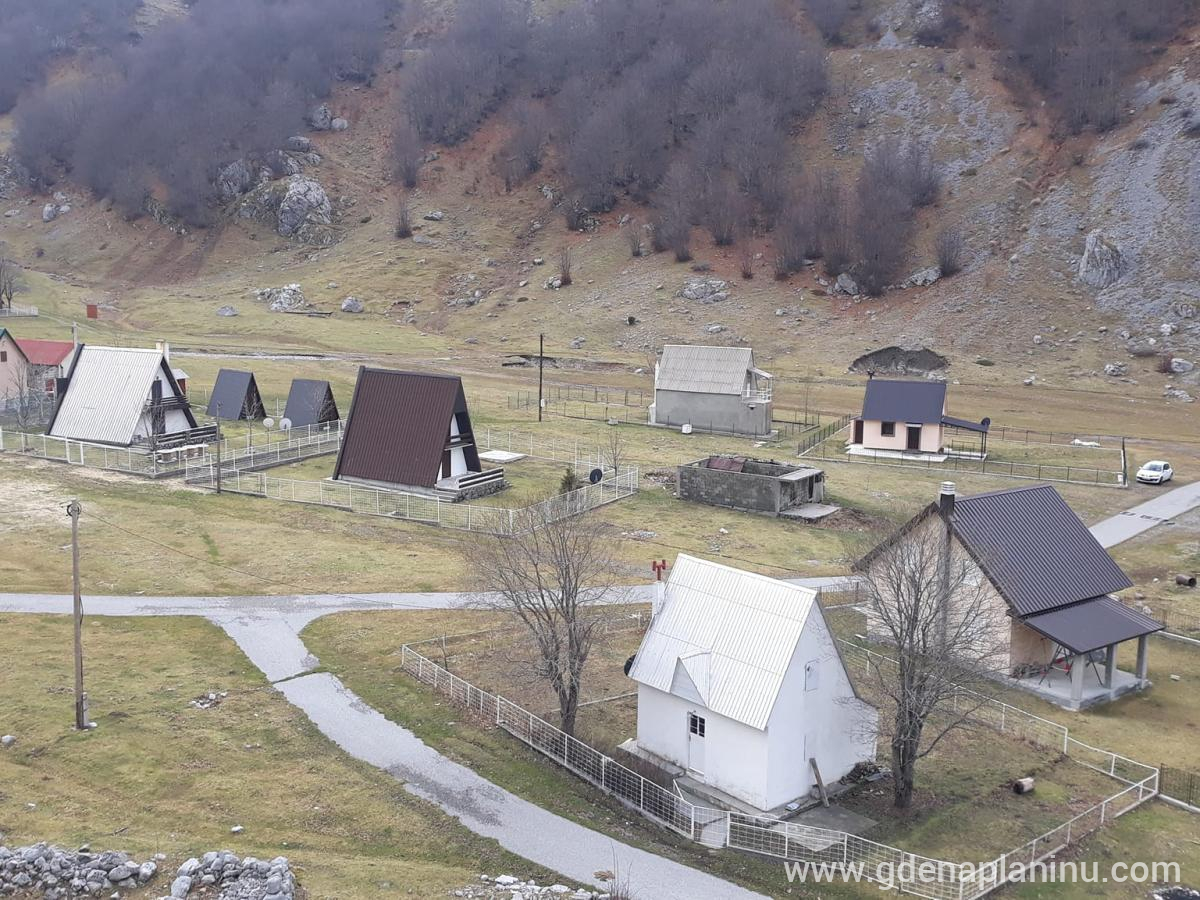 Vikendica Mokra, zasebne nastanitve v mestu Podgorica, Črna gora - 321555613_1364040604432851_7276325361621178610_n