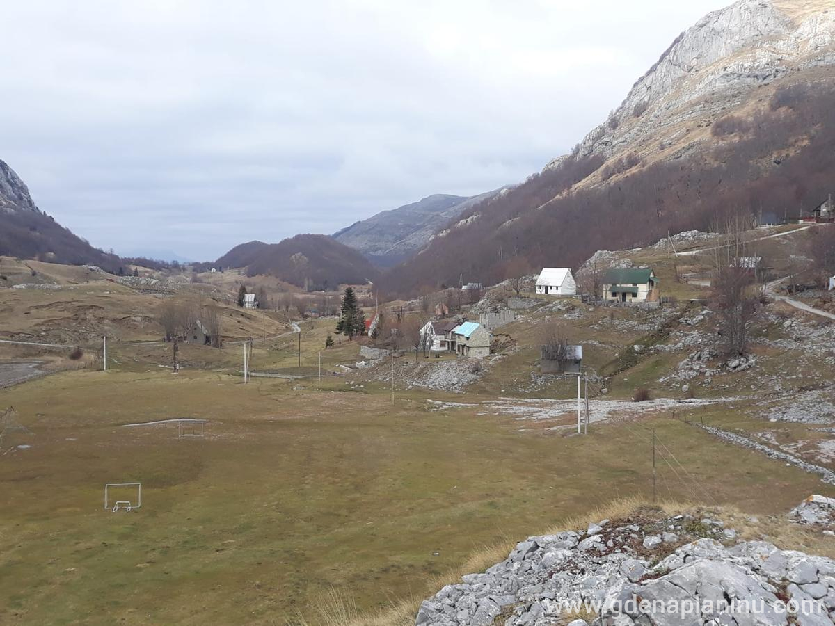 Vikendica Mokra, zasebne nastanitve v mestu Podgorica, Črna gora - 321744068_3383000578581758_2055974009008027274_n