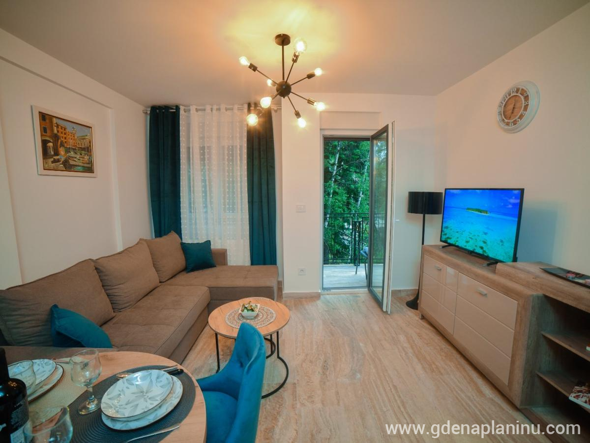 Apartman Zlatni Grozd, logement privé à Zlatibor, Serbia - viber_image_2023-07-01_21-04-15-758
