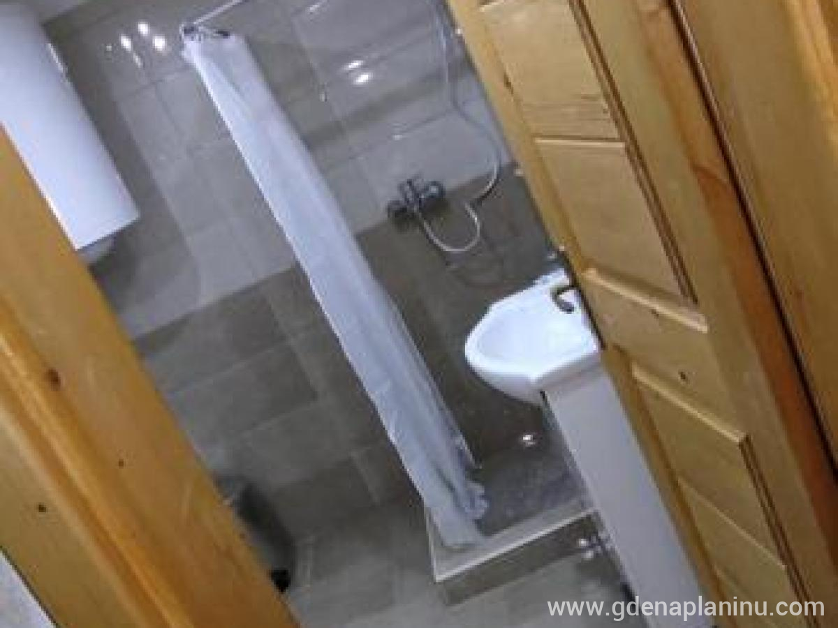 Apartmani Vuk, Privatunterkunft im Ort Kolašin, Montenegro - 308143475