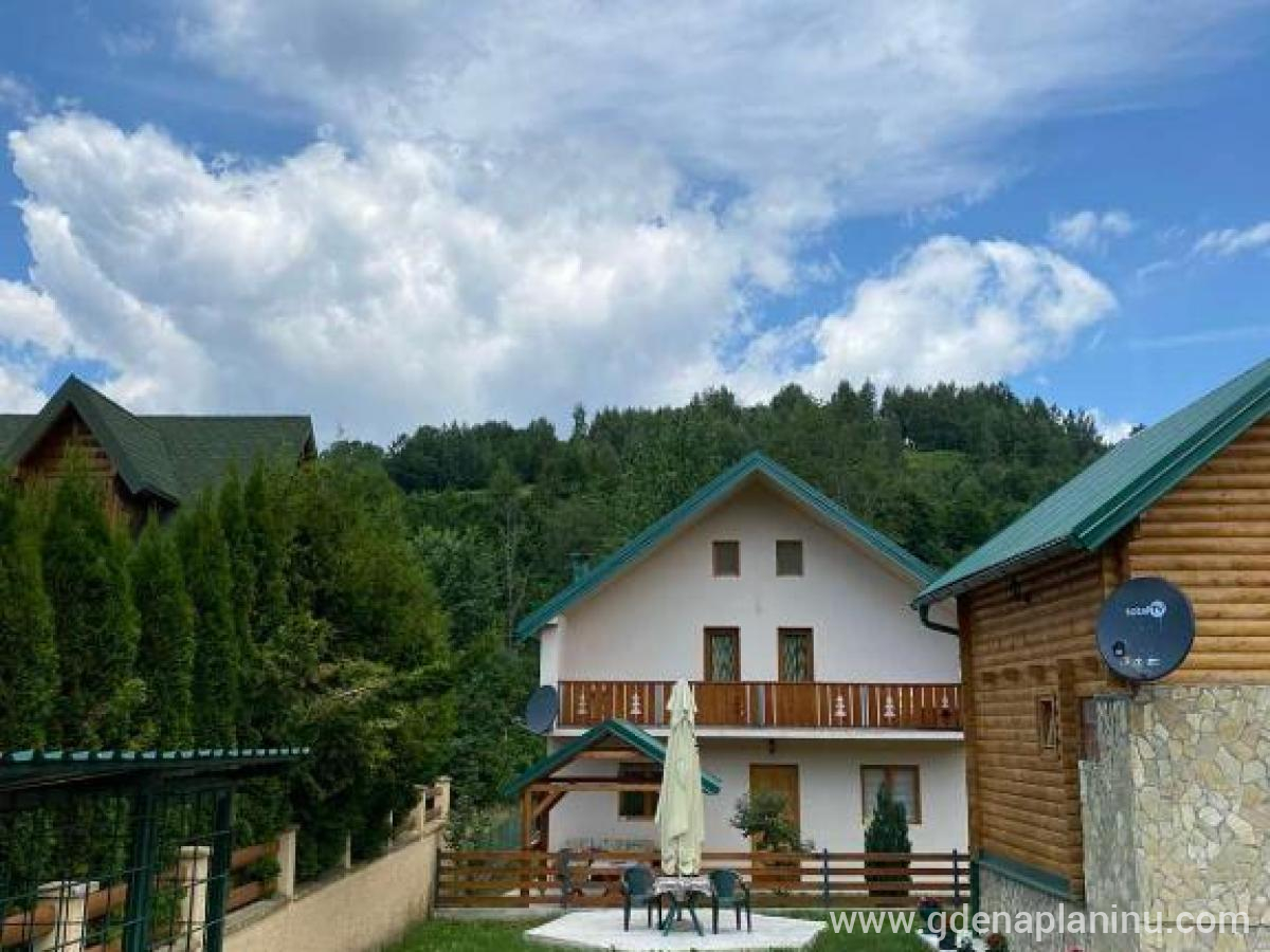 Apartmani Vuk, Privatunterkunft im Ort Kolašin, Montenegro - 308143476
