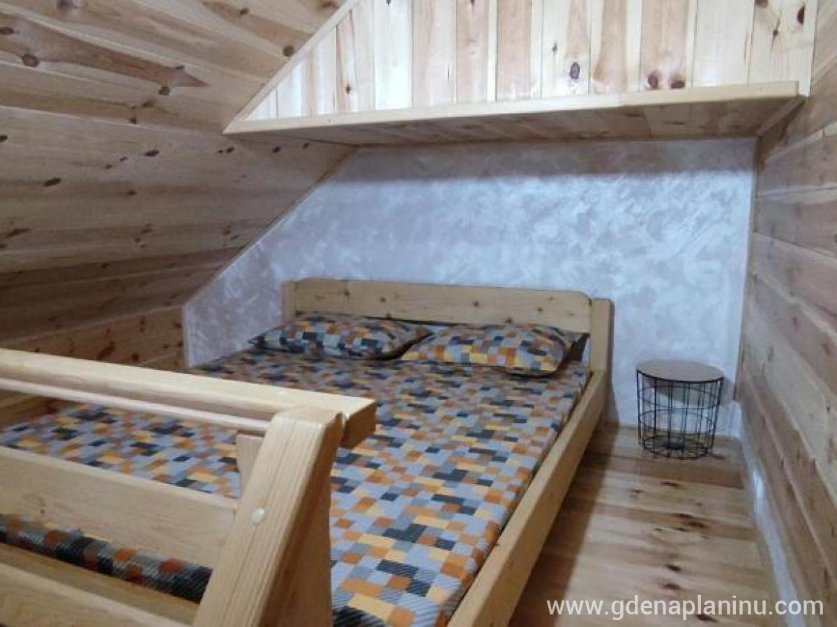 Apartmani Vuk, Privatunterkunft im Ort Kolašin, Montenegro - 308143478