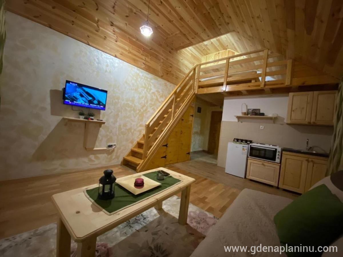Apartmani Vuk, Privatunterkunft im Ort Kolašin, Montenegro - 308143484