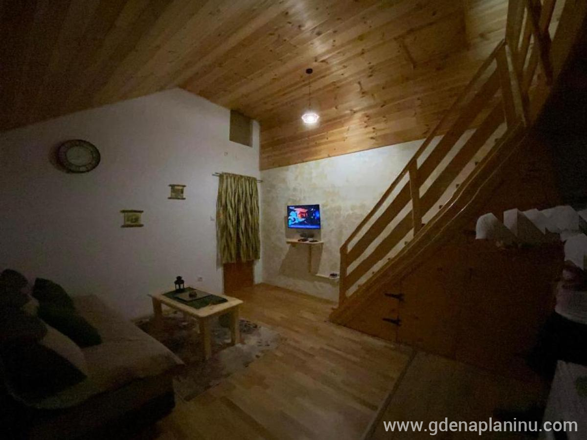 Apartmani Vuk, Privatunterkunft im Ort Kolašin, Montenegro - 308143485