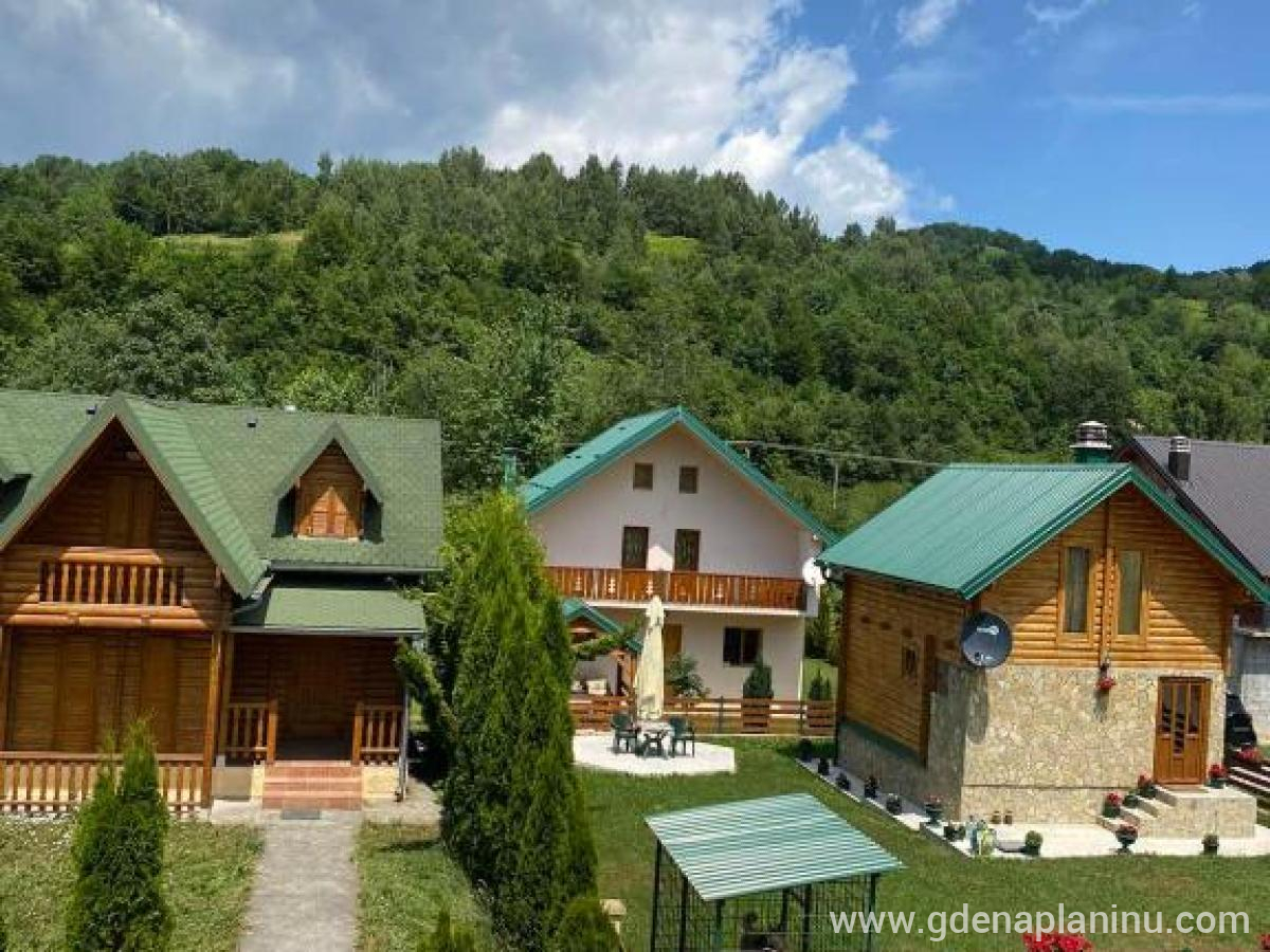 Apartmani Vuk, Privatunterkunft im Ort Kolašin, Montenegro - 308143494