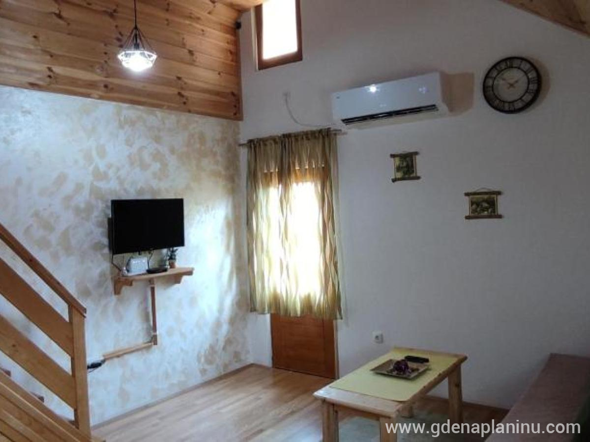 Apartmani Vuk, Privatunterkunft im Ort Kolašin, Montenegro - 327466936