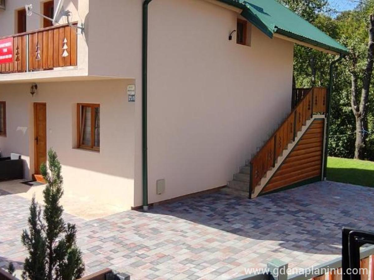 Apartmani Vuk, Privatunterkunft im Ort Kolašin, Montenegro - 327466971