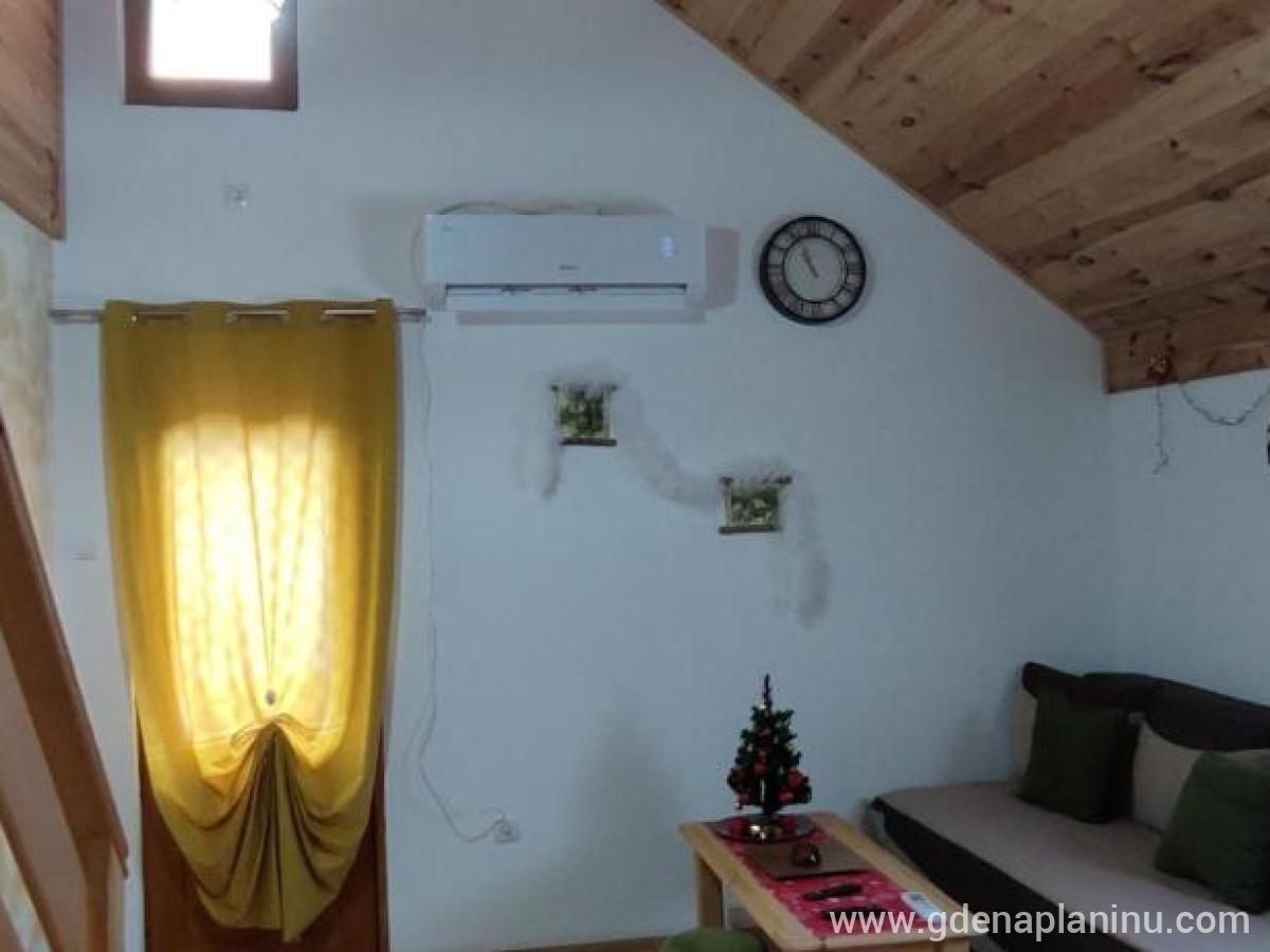 Apartmani Vuk, Privatunterkunft im Ort Kolašin, Montenegro - 332165035