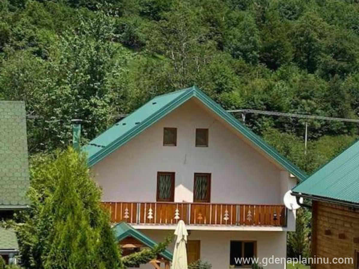 Apartmani Vuk, Privatunterkunft im Ort Kolašin, Montenegro - 332179713