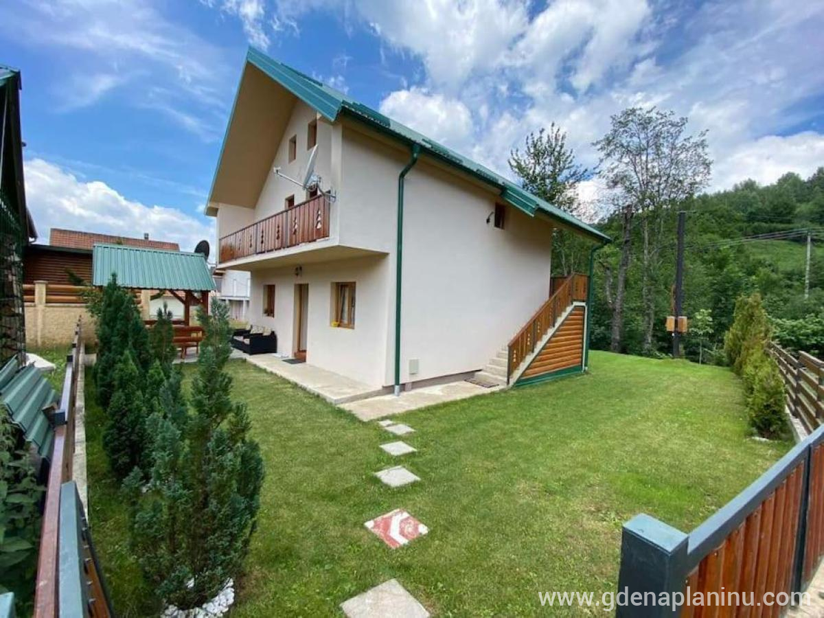 Apartmani Vuk, Privatunterkunft im Ort Kolašin, Montenegro - 332179767