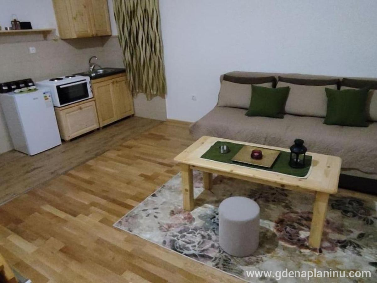 Apartmani Vuk, Privatunterkunft im Ort Kolašin, Montenegro - 332179782
