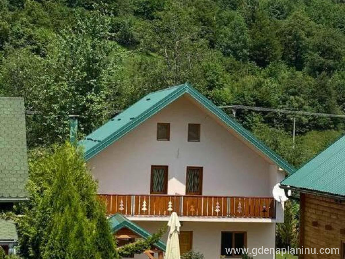 Apartmani Vuk, Privatunterkunft im Ort Kolašin, Montenegro - 332179797