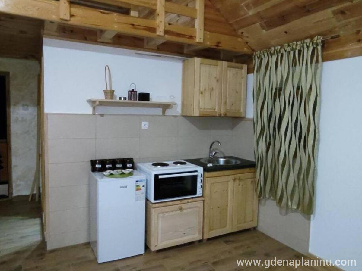 Apartmani Vuk, Privatunterkunft im Ort Kolašin, Montenegro - 332179815