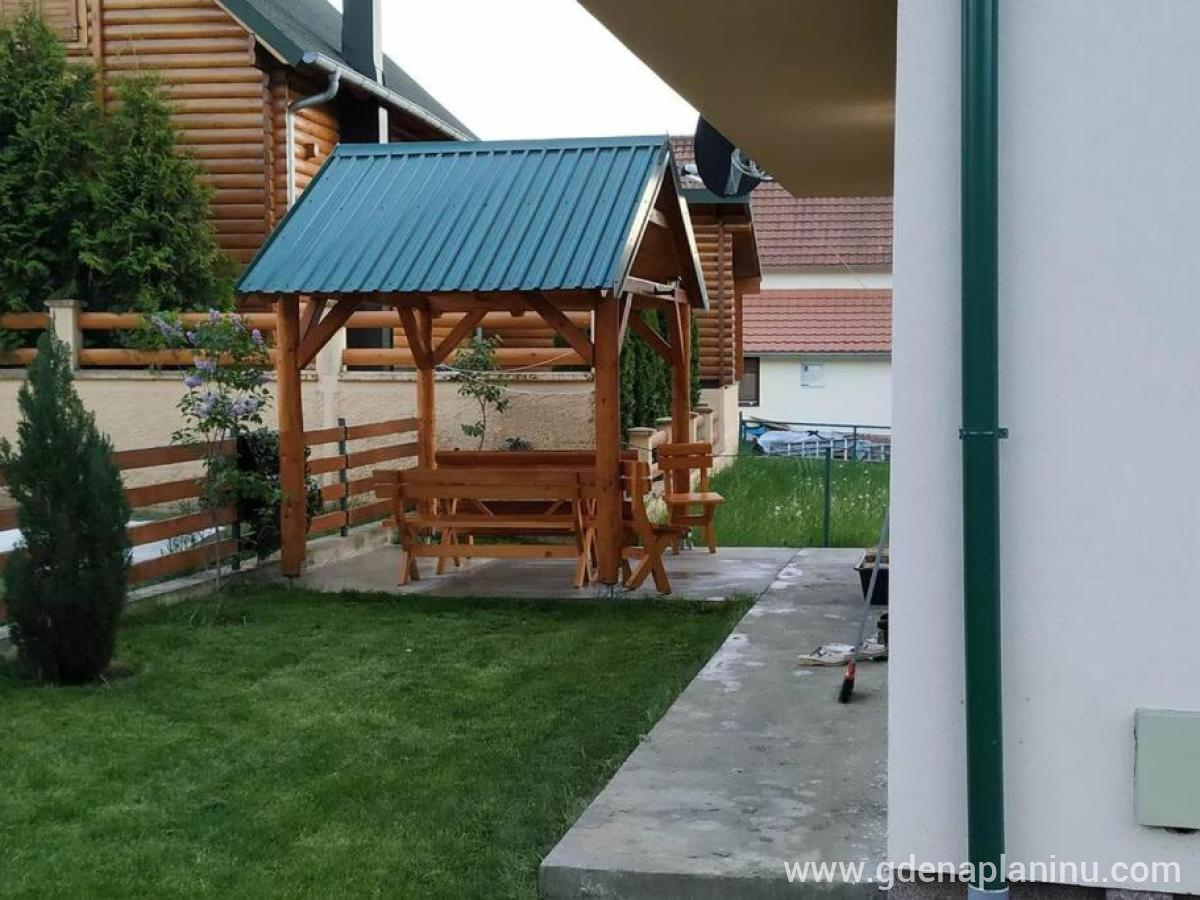 Apartmani Vuk, Privatunterkunft im Ort Kolašin, Montenegro - 332179868