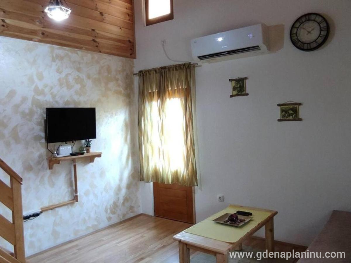 Apartmani Vuk, Privatunterkunft im Ort Kolašin, Montenegro - 332179958